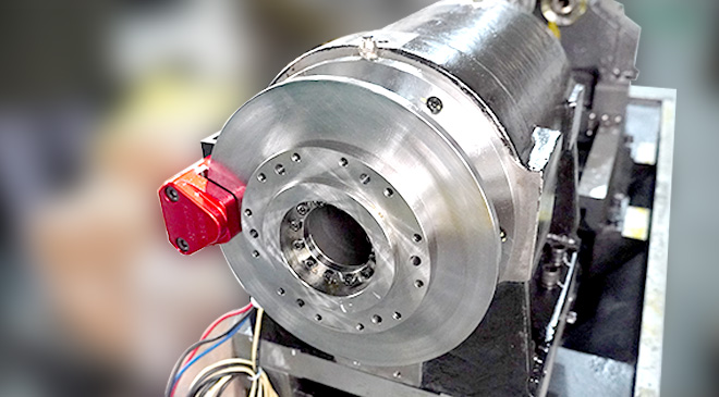 Motorized spindle, with excellent dynamic performance, high precision and strong rigidity.